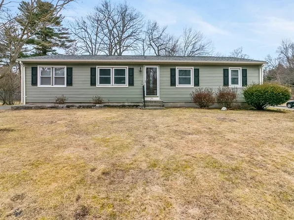 136 Pine Acre Rd, Springfield, MA 01129