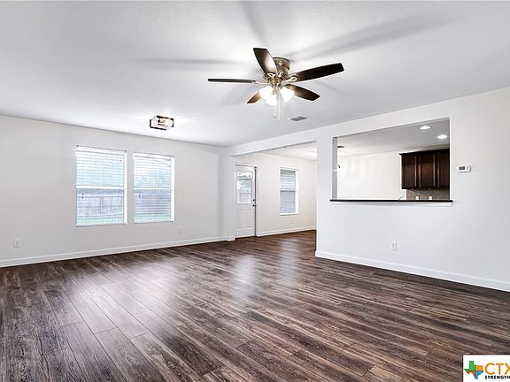 5th image of 488 Auburn Park