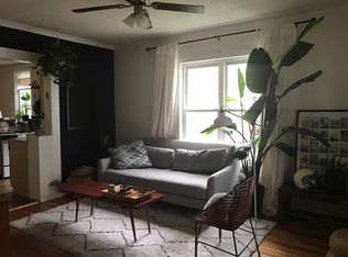 1733 W Newport Ave APT 1R, Chicago, IL 60657