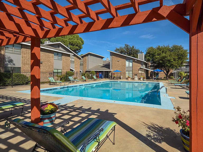 Country Crest Townhomes — Photo 10