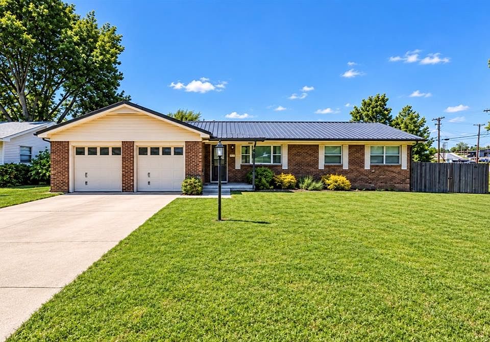 1st image of 2 Shannon Dr