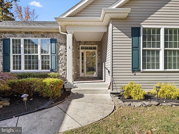 4th image of 8906 Jeff Mar Dr