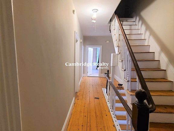 4th image of 40 Gardner St #T