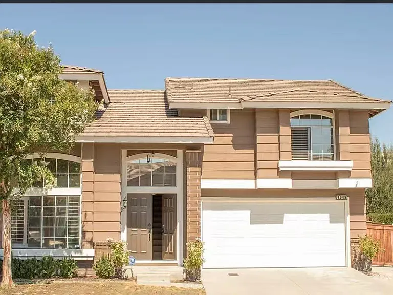 7049 Marino Pl — Photo 1
