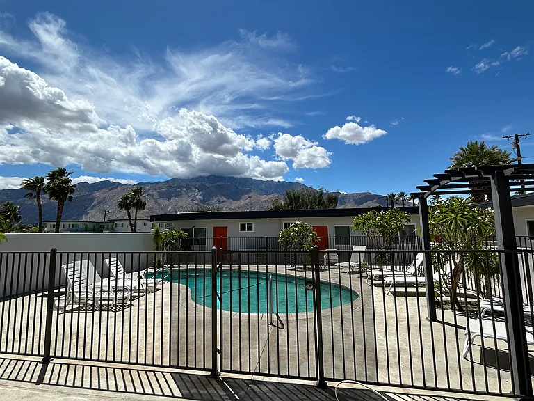 2100 E Desert Park Ave #3 — Photo 1