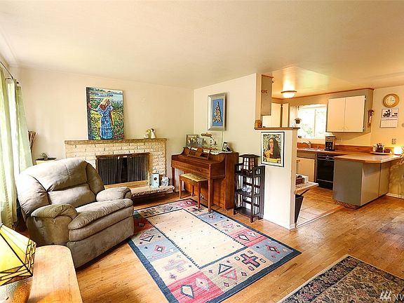 2nd image of 17125 Olympic View Dr