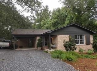 52 De Ferriet Ct, Fairhope, AL 36532