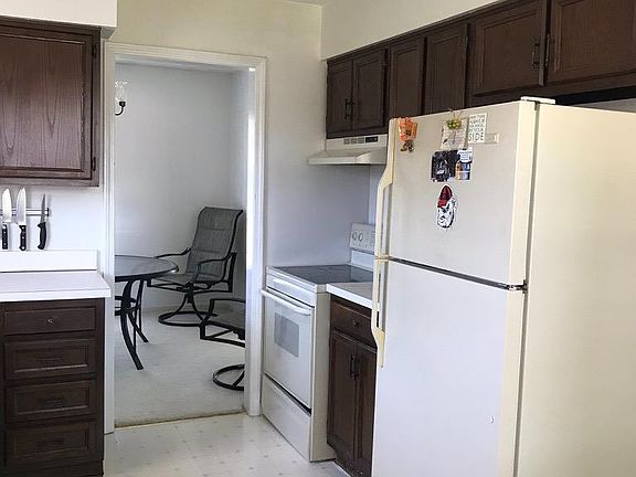 4th image of 860 Kingsway Dr