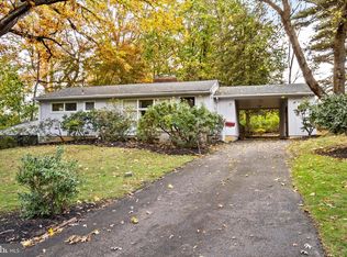 18 Glen Brook Pl, Hightstown, NJ 08520