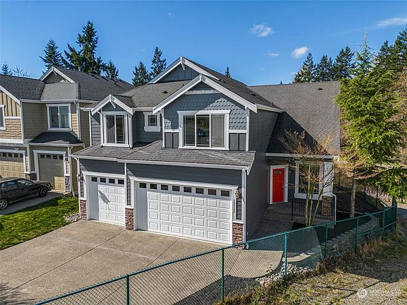 2nd image of 15522 84th Avenue E