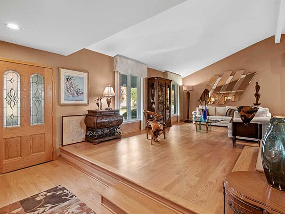 2nd image of 3823 Miller Dr