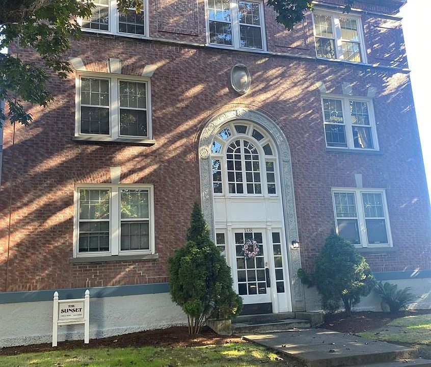2nd image of 1338 21st Ave APT 4