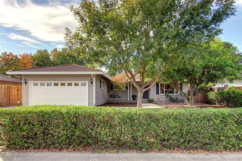 6778 Park Riviera Way photo 1