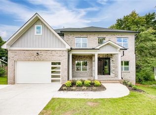 2726 N Bogan Rd, Buford, GA 30519