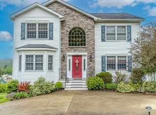 99 Elizabeth Ave, Hallstead, PA 18822