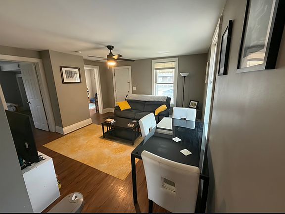 5th image of 421 7th Ave NE #1