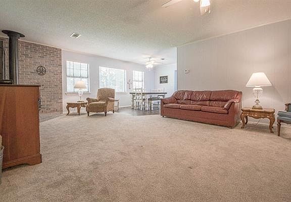 4th image of 45276 Tanglewood Dr