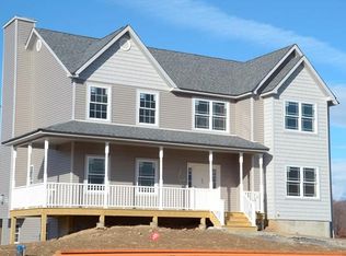 5 Whalen Dr, Montgomery, NY 12549