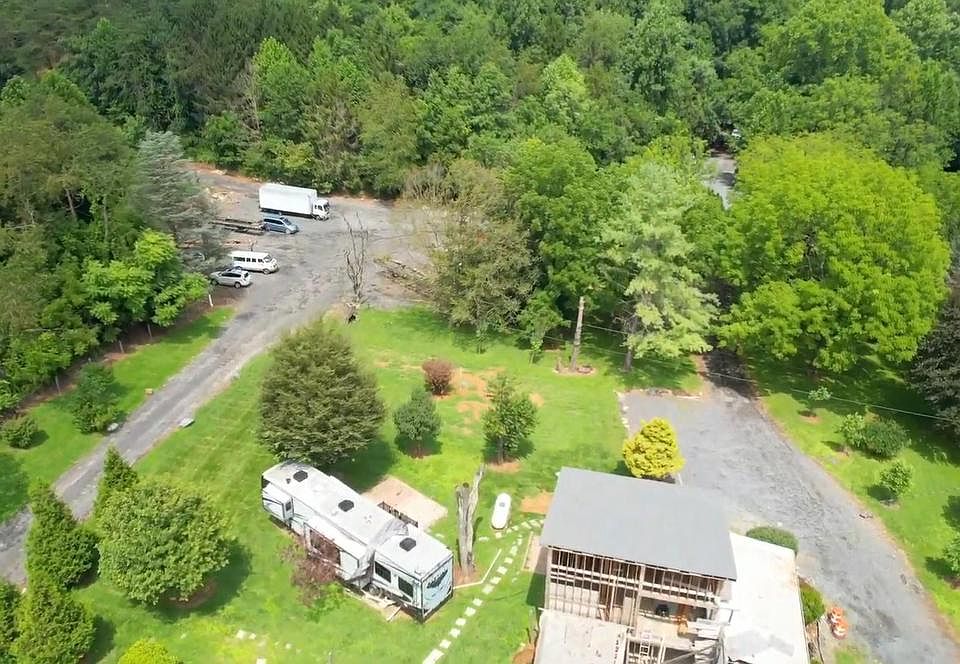 1st image of 25110 Old Hundred Rd