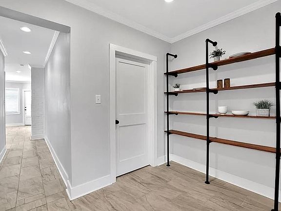 5th image of 1606 Avenue L