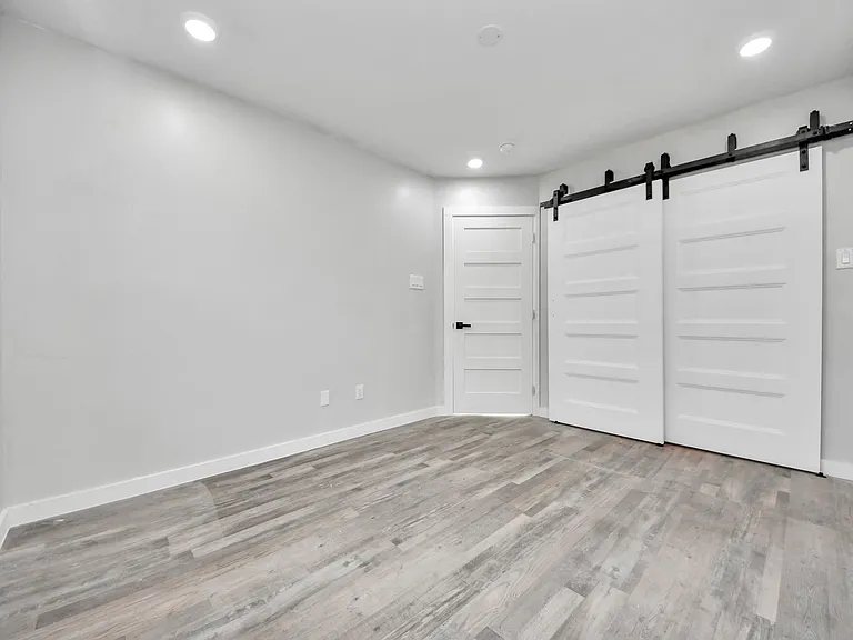 6201 Batterson St — Photo 19
