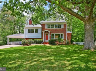 3402 Greentree Dr, Falls Church, VA 22041