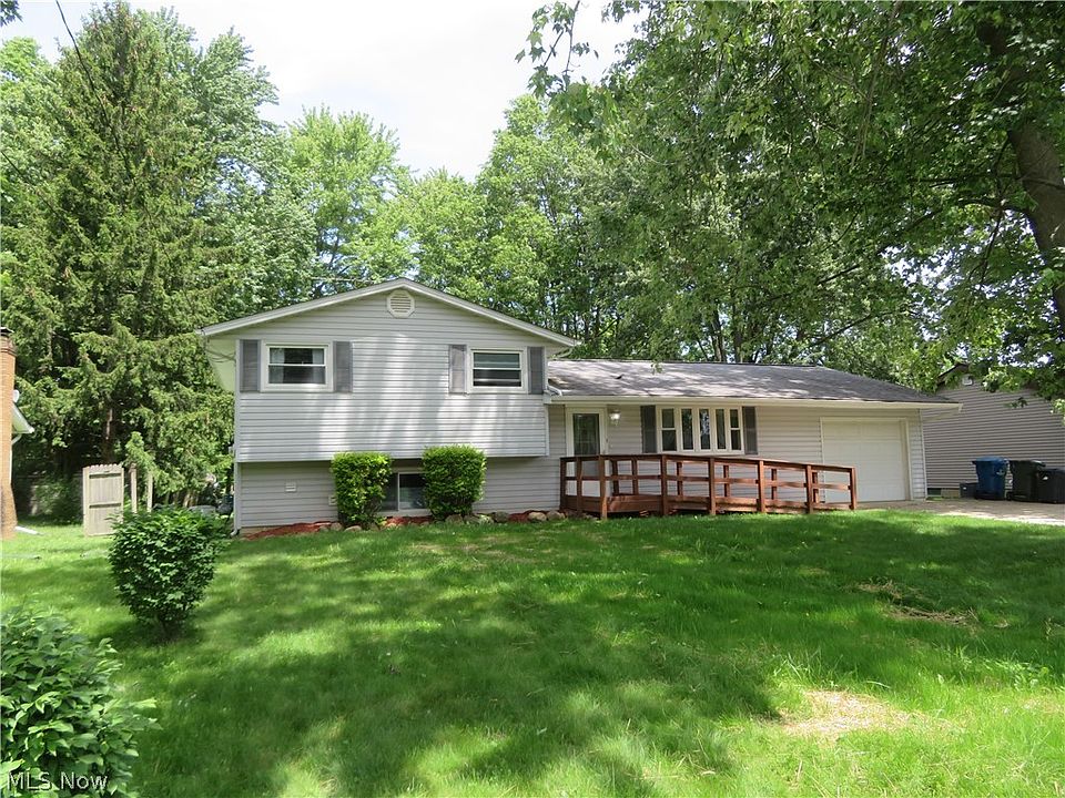 1st image of 34042 Luanne Dr