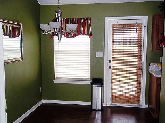 4th image of 5509 Katherine Ct