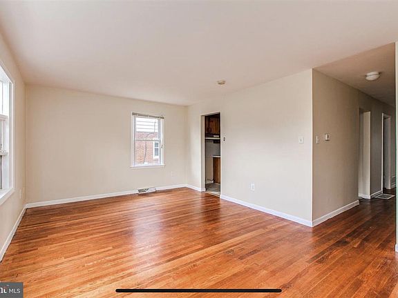 4th image of 1329 Salem Ave #2