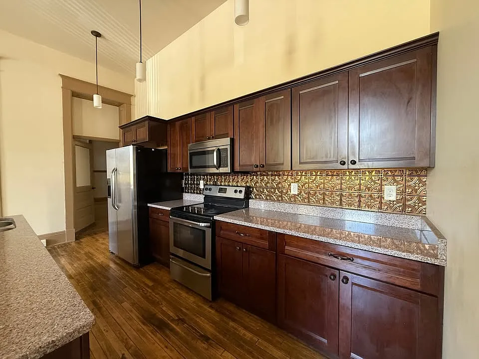 Franklin Apts