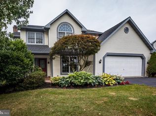 10 Orchard Pl, Bernville, PA 19506