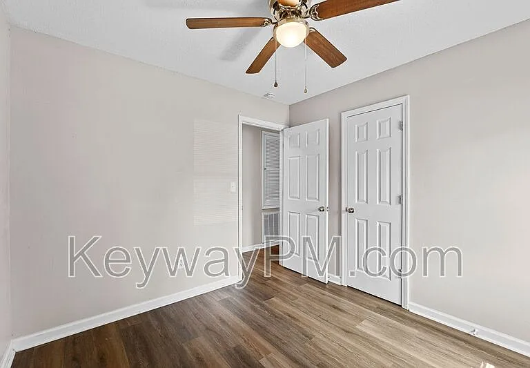 2631 Drayton Dr — Photo 13