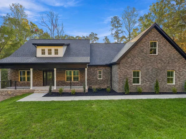 12750 Emerald Bay Dr, Soddy Daisy, TN 37379