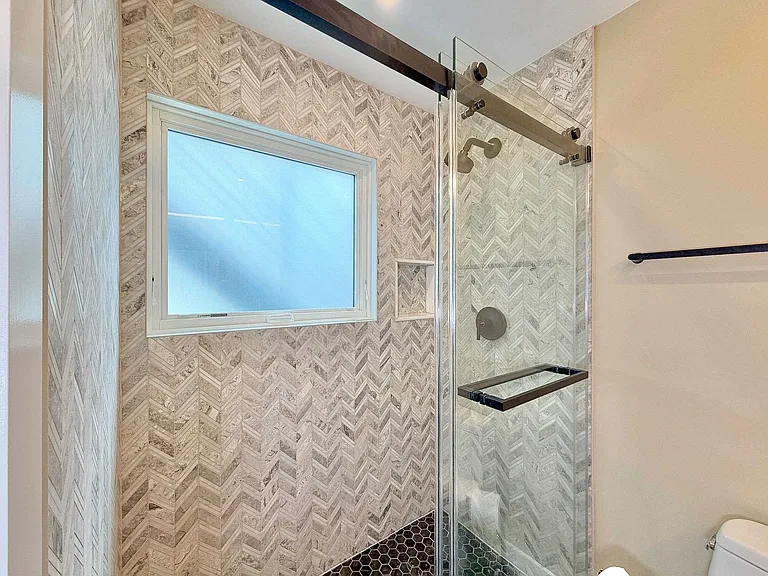 95 Court St — Photo 33