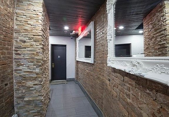 2nd image of 85 Pitt St APT 12