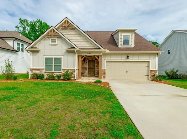 11944 Herons Haven Dr, Soddy Daisy, TN 37379