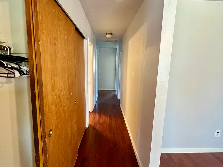 2318 Thompson Way — Photo 10