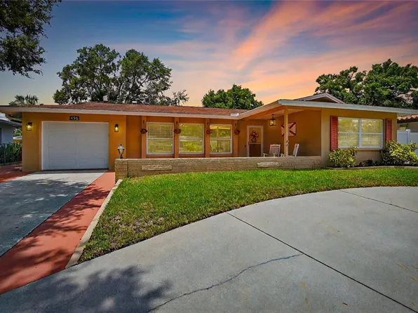 496 Seacrest Dr, Largo, FL 33771