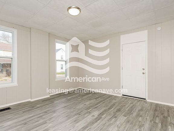 1467660_003_wm_-_living_room_13347903.jpg