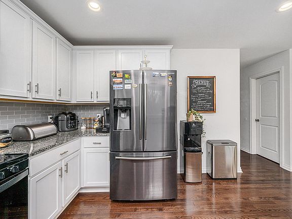 5th image of 30744 Asbury Hill Dr