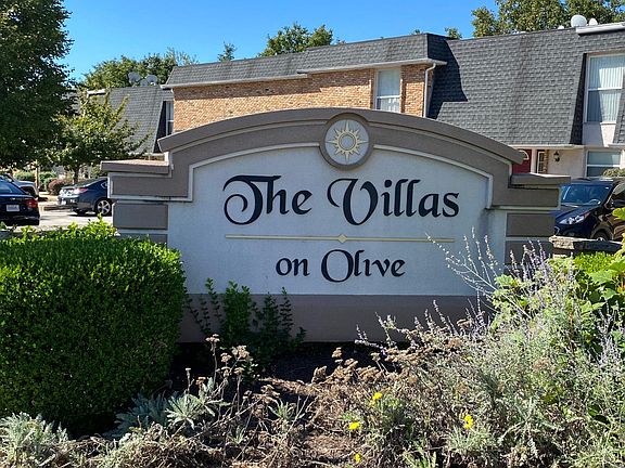 3rd image of 1119 Town And Four Parkway Dr
