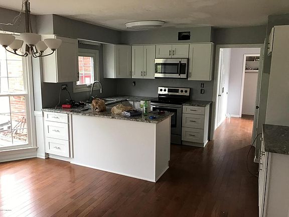 3rd image of 801 Sandness Ct