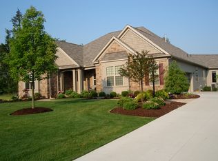 8056 Majestic Oaks Trl, Broadview Heights, OH 44147