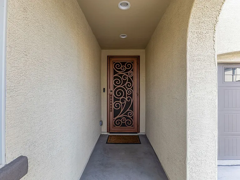 1527 W Windhaven Ave — Photo 3