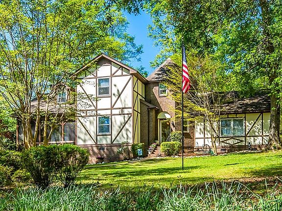 2nd image of 801 Fairwood Dr
