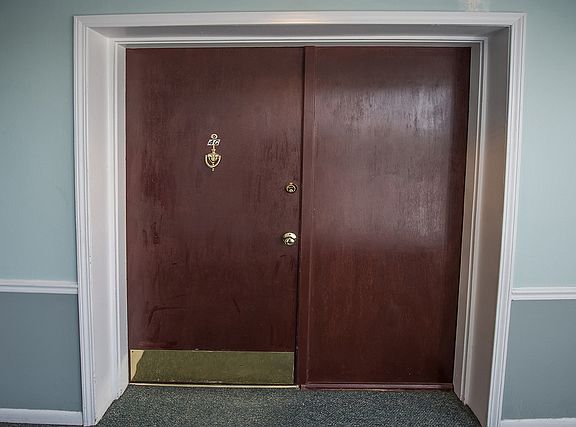 4th image of 5600 Hillcrest Ln APT 4G
