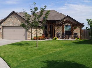 12613 NW 7th St, Yukon, OK 73099