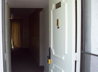 725 Lori Dr APT 102, Palm Springs, FL 33461