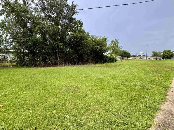 717 Aucoin St, Morgan City, LA 70380