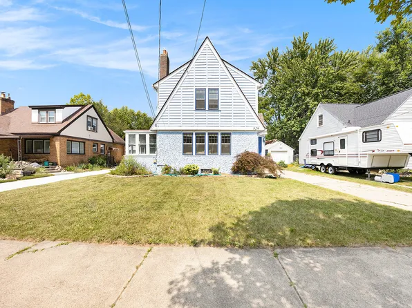 829 Northlawn St NE, Grand Rapids, MI 49505